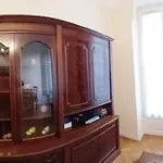 Apartment Large 2br Sunny 20 Meter Terrace Parking Shops