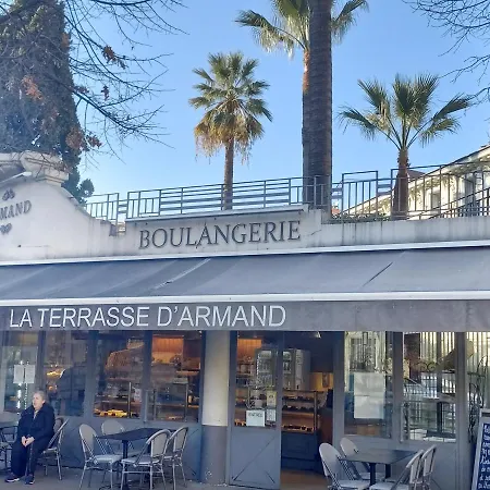 Large 2br Sunny 20 Meter Terrace Parking Shops Nice
