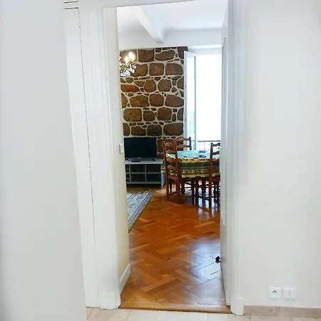 Apartment Large 2br Sunny 20 Meter Terrace Parking Shops
