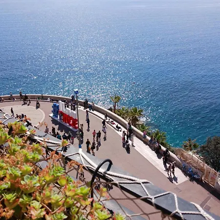 Large 2br Sunny 20 Meter Terrace Parking Shops Nizza