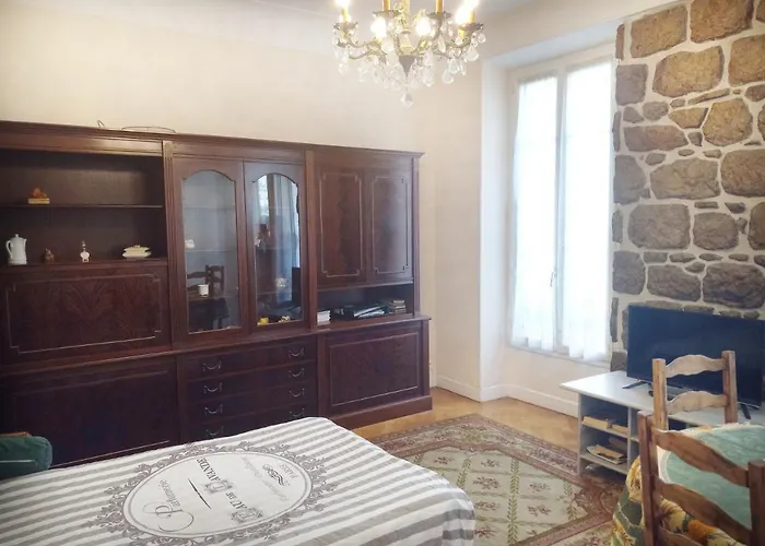 Large 2br Sunny 20 Meter Terrace Parking Shops Apartmán