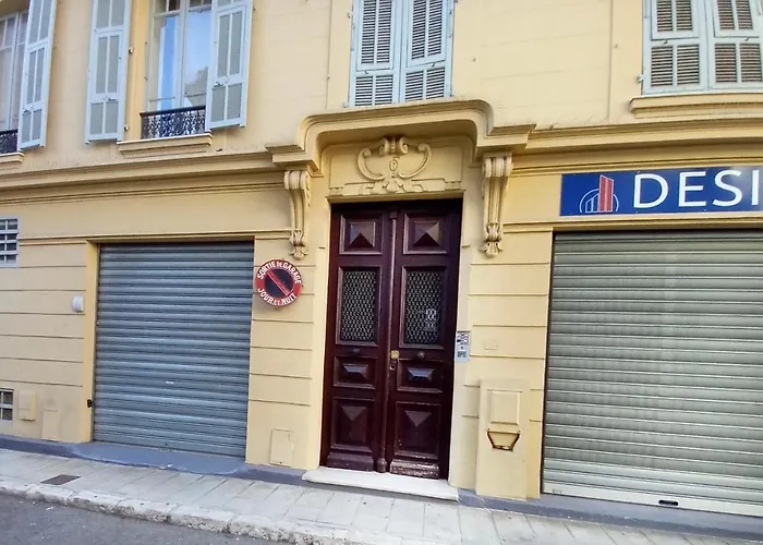 Large 2br Sunny 20 Meter Terrace Parking Shops Nice