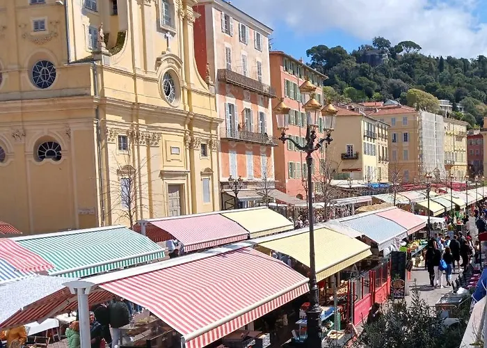 Large 2br Sunny 20 Meter Terrace Parking Shops