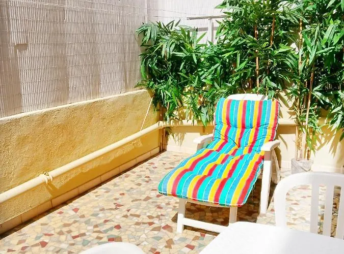 Large 2br Sunny 20 Meter Terrace Parking Shops