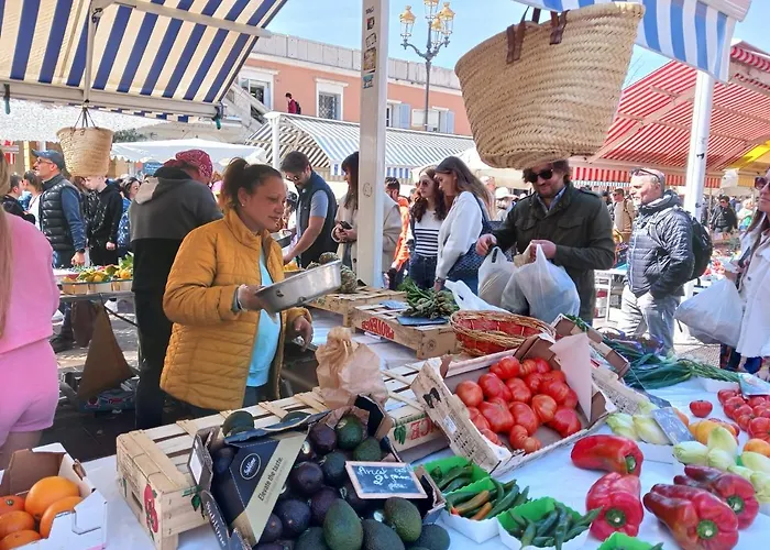 Large 2br Sunny 20 Meter Terrace Parking Shops * Nice