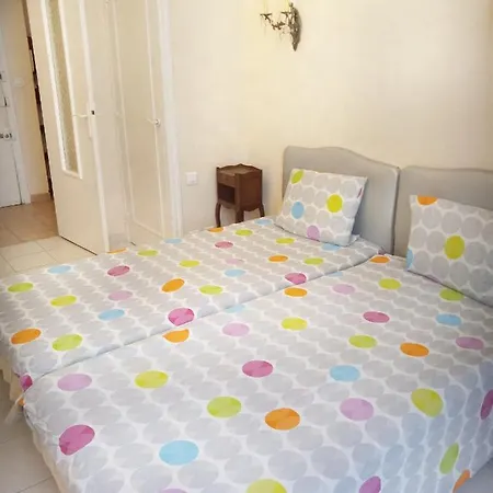 Large 2br Sunny 20 Meter Terrace Parking Shops Appartement *