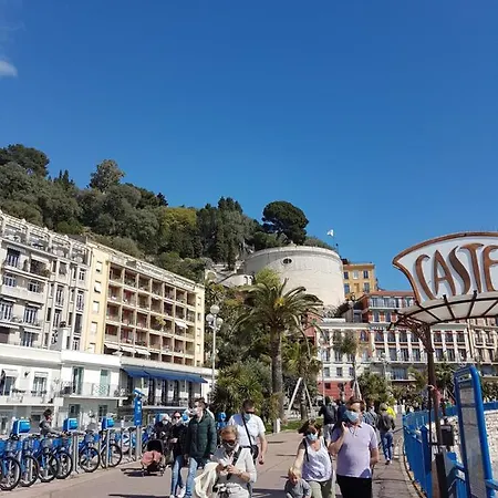 Apartment Large 2br Sunny 20 Meter Terrace Parking Shops *