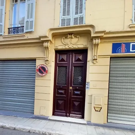 Large 2br Sunny 20 Meter Terrace Parking Shops Nice